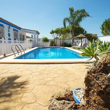 בית נופש Bananera Con Piscina Privada En קוניל דה לה פרונטרה