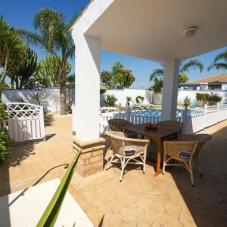 Bananera Con Piscina Privada En Сasa de vacaciones