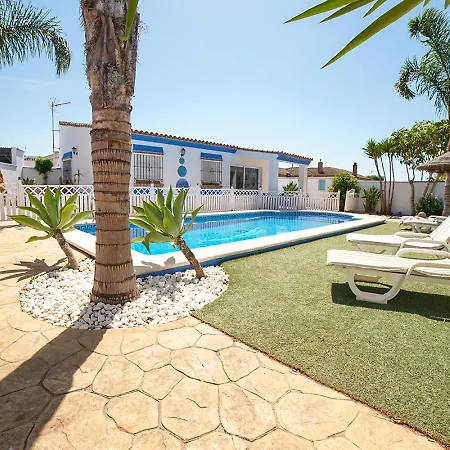 Bananera Con Piscina Privada En Сasa de vacaciones