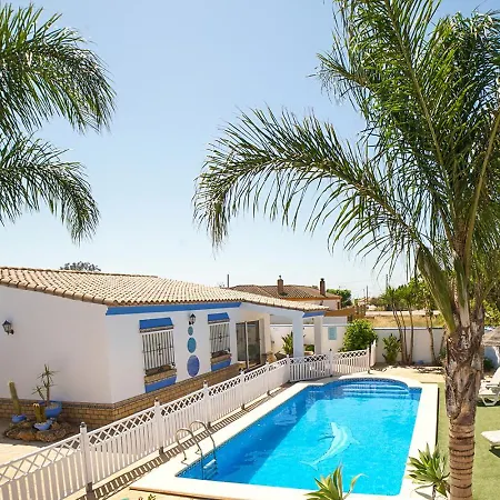 Bananera Con Piscina Privada En *