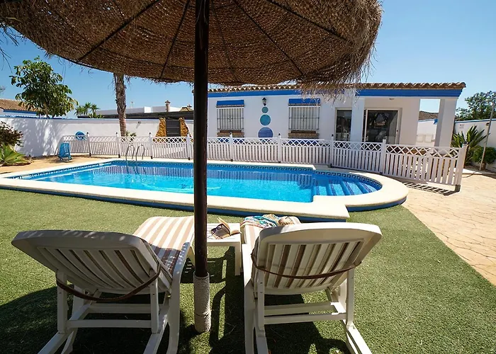 Feriehus Bananera Con Piscina Privada En Conil De La Frontera