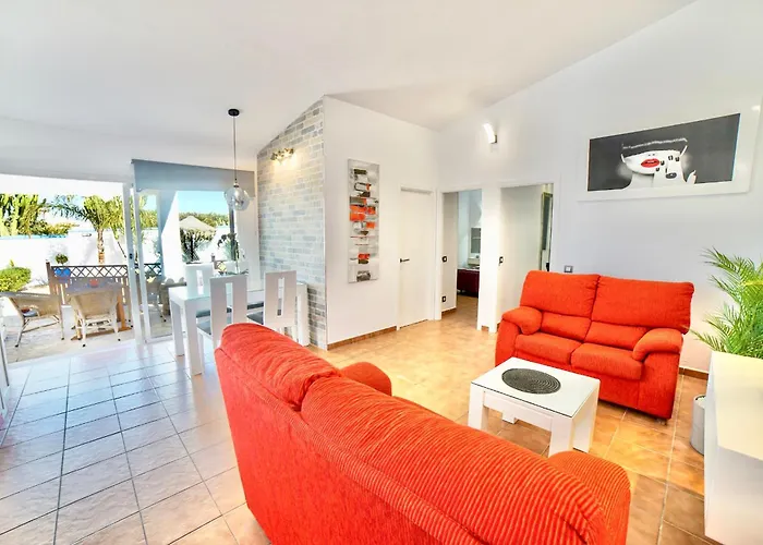 Bananera Con Piscina Privada En *