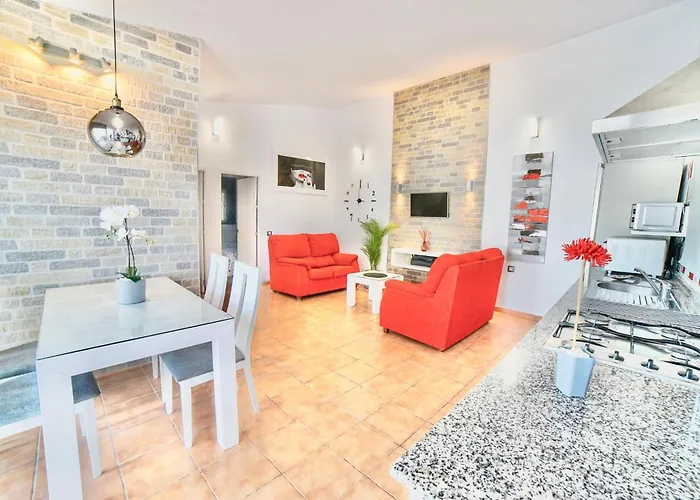 Bananera Con Piscina Privada En *