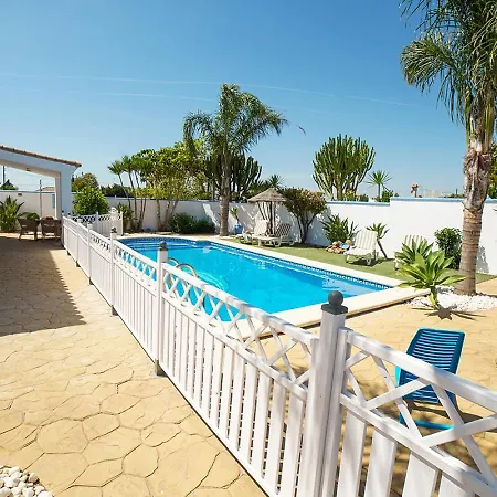 Будинок відпочинку Bananera Con Piscina Privada En *